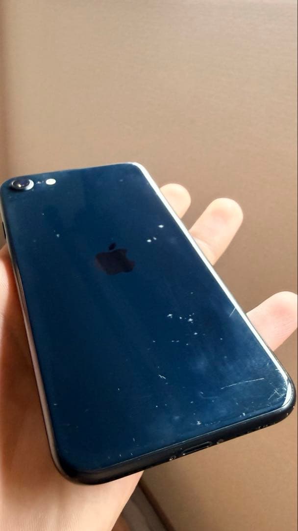 iPhone SE3 128GB バッテリー87%