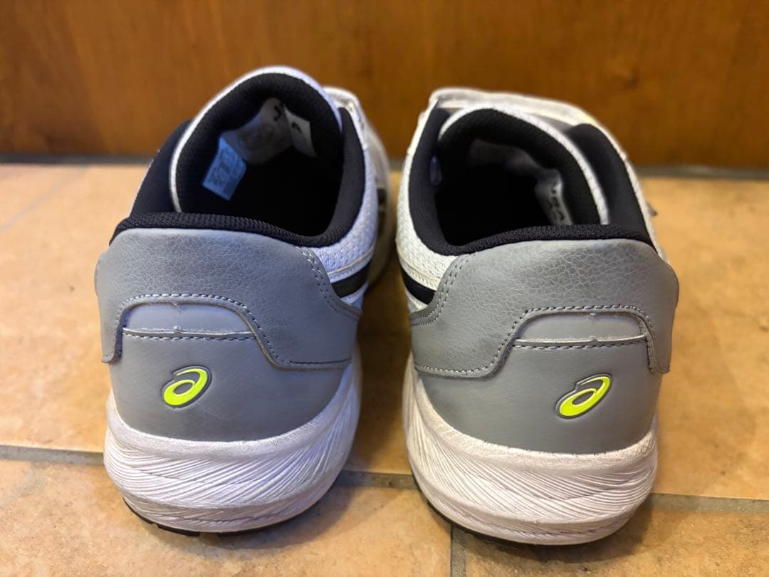 asics アシックス　安全靴　CP215