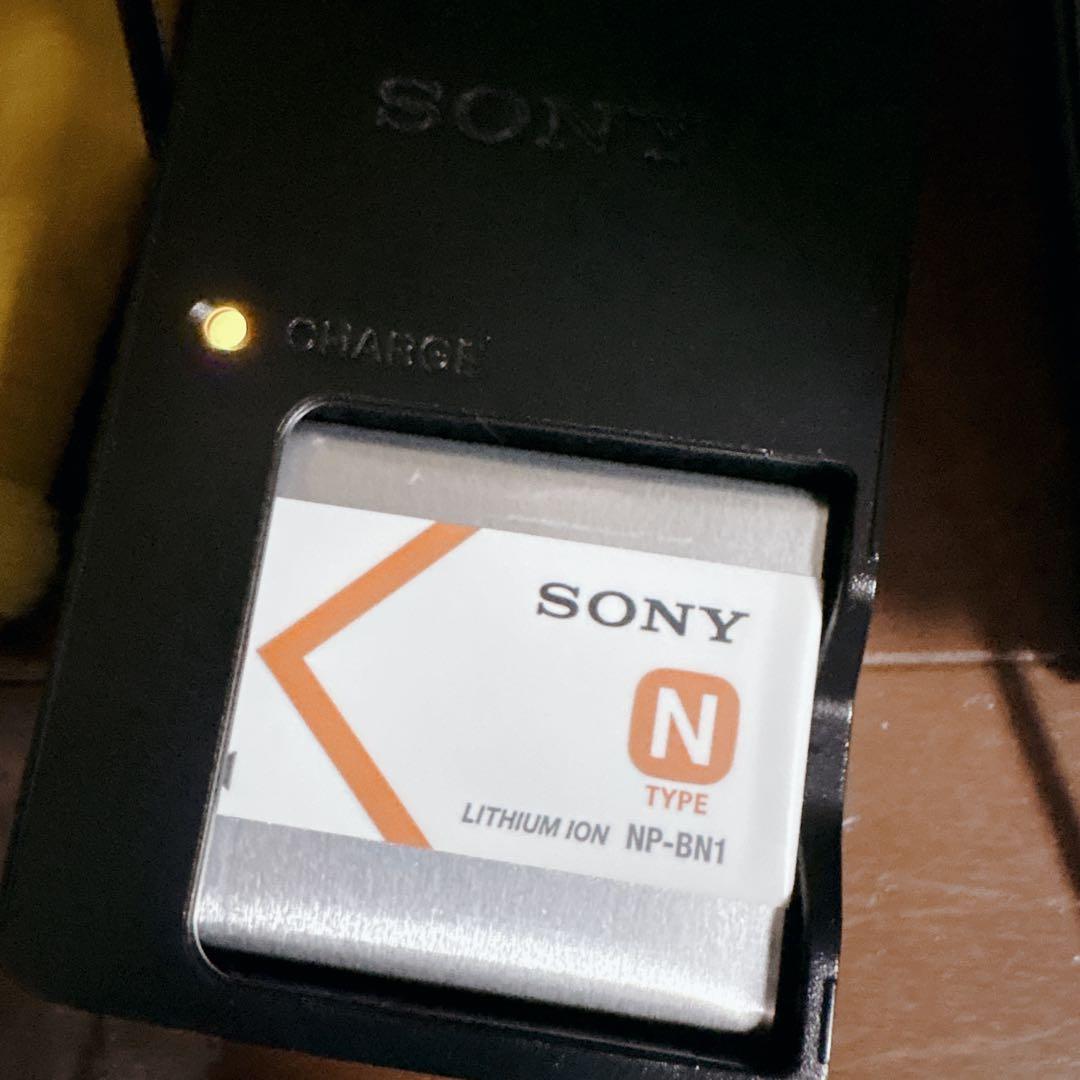 美品 Sony Cyber-shot DSC-W550 デジタルカメラ　シルバー