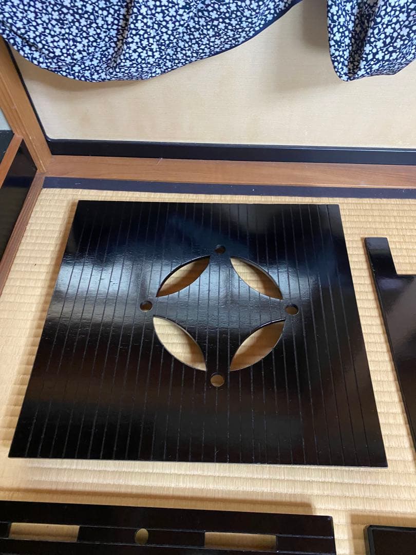 茶道具/御園棚セット① 立礼棚 裏千家 淡々斎好写 丸炉 電熱器 畳み椅子×2脚