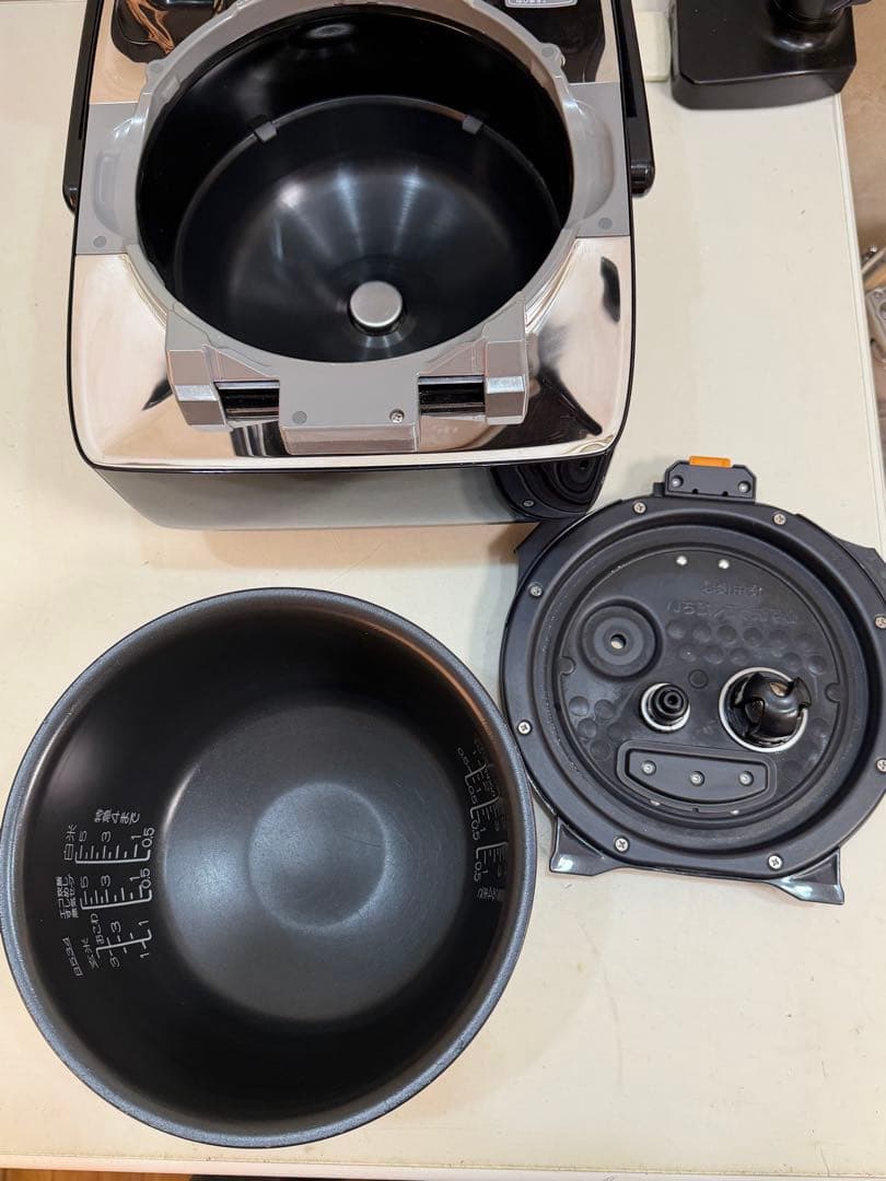 ZOJIRUSHI NW-KA10 2020年製 圧力IH炊飯ジャー 炊飯器