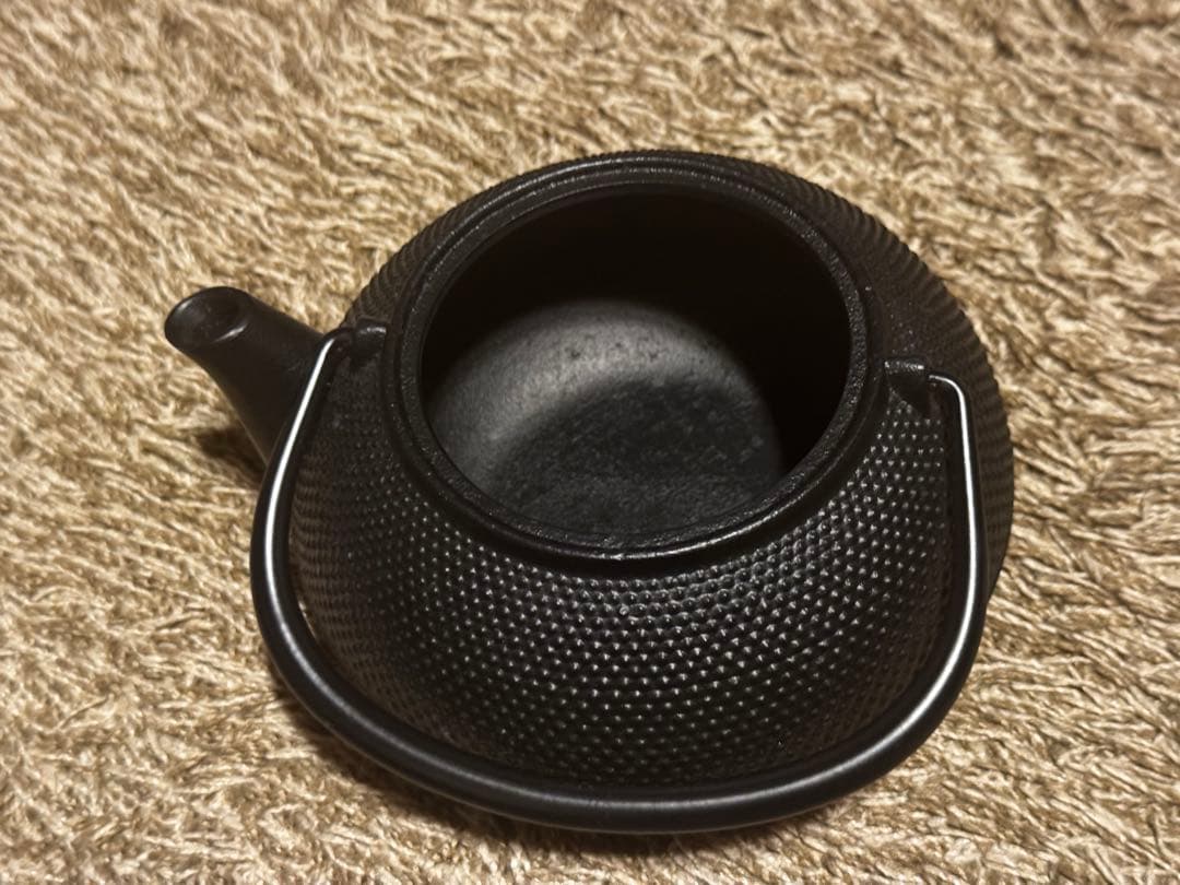 岩鋳南部鉄器『新急須 5型アラレ セット （釜敷付） （鉄瓶兼用直火OK）