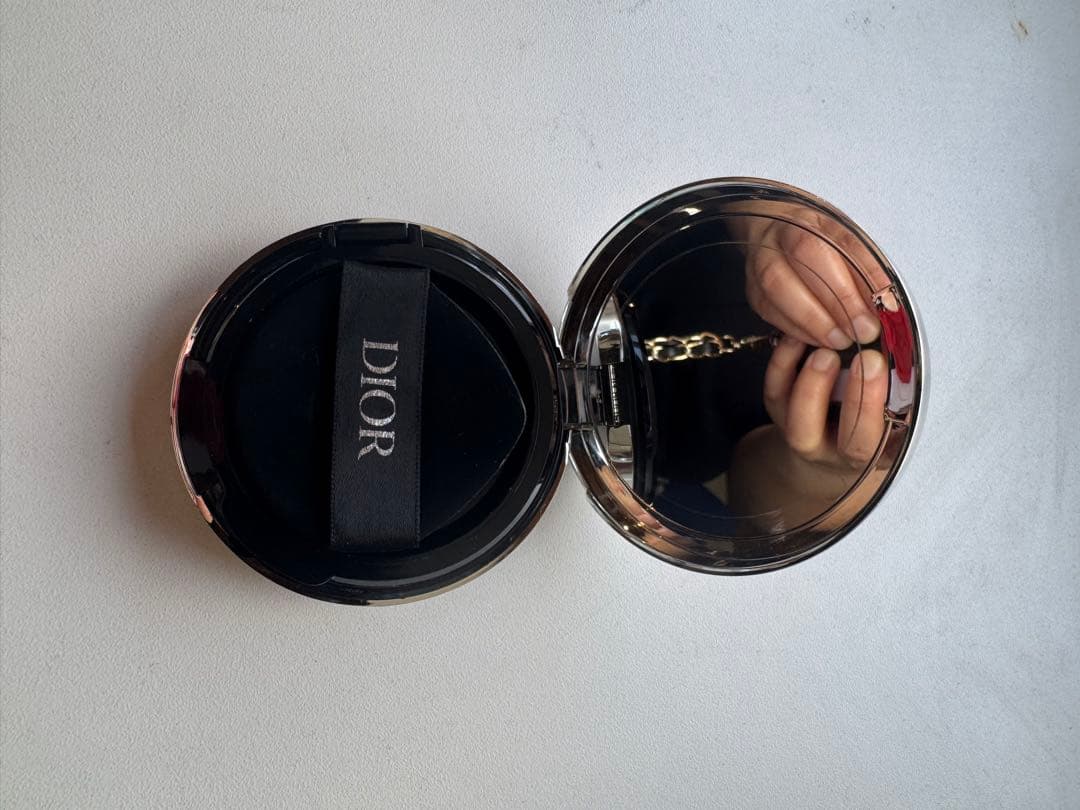 Dior スキンフォーエヴァー イドラ グロウ クッション
