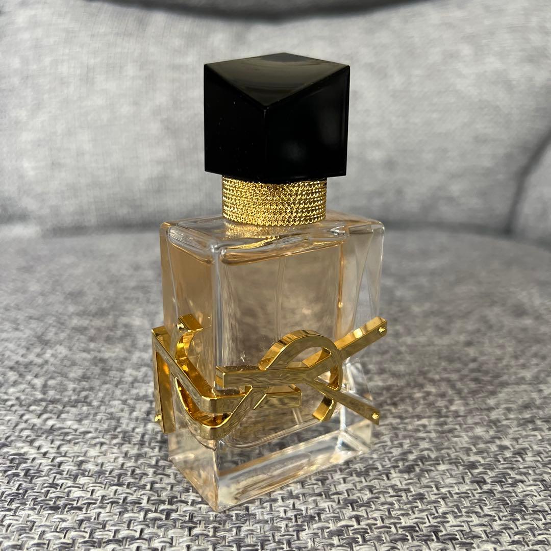 8月購入　イヴ・サンローラン　リブレ　オーデトワレ　30ml