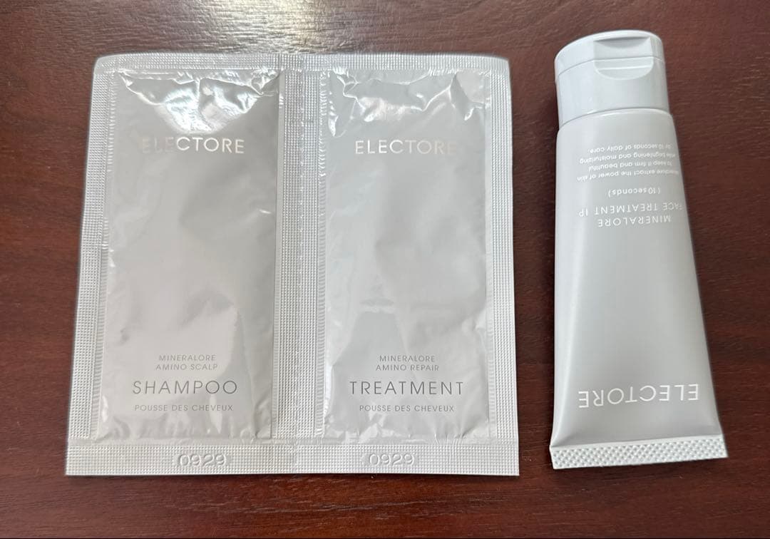 エレクトーレ ミネラルオーレフェイストリートメント 200g×2個+サンプル付き