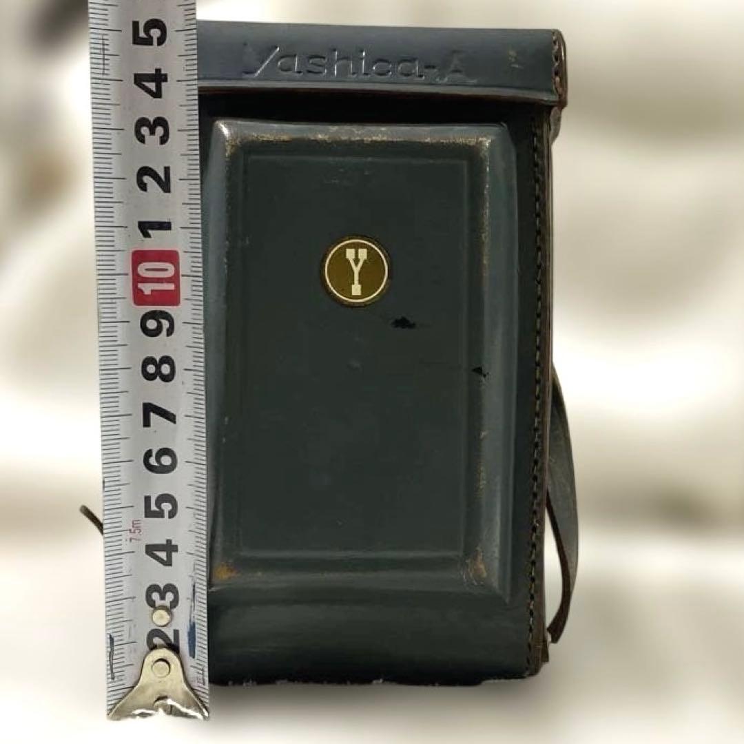 L-32 Yashica-A 二眼レフカメラ ジャンク　アンティーク雑貨　工芸品