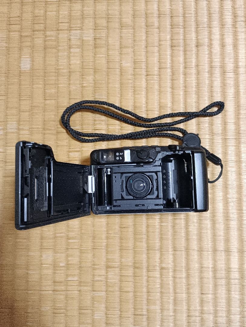 【PENTAX・カメラ】 ESPIO 140M フィルムカメラ 135フィルム付