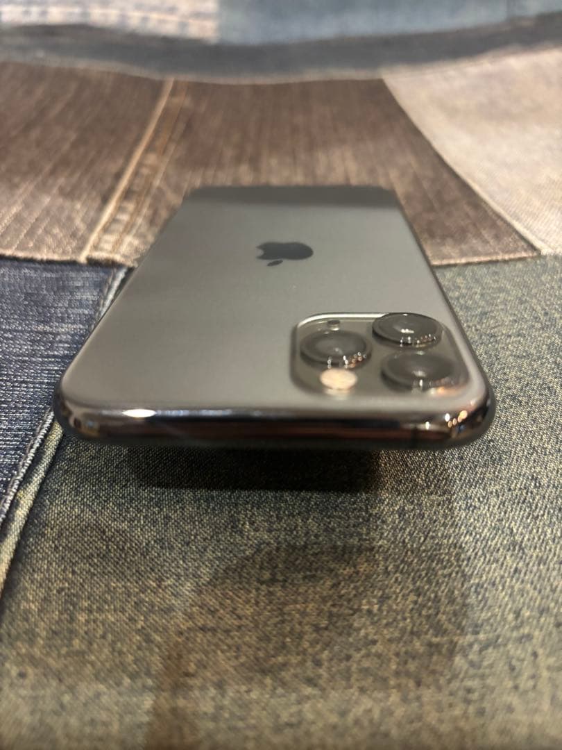美品　iPhone11Pro 256GB SIMフリー