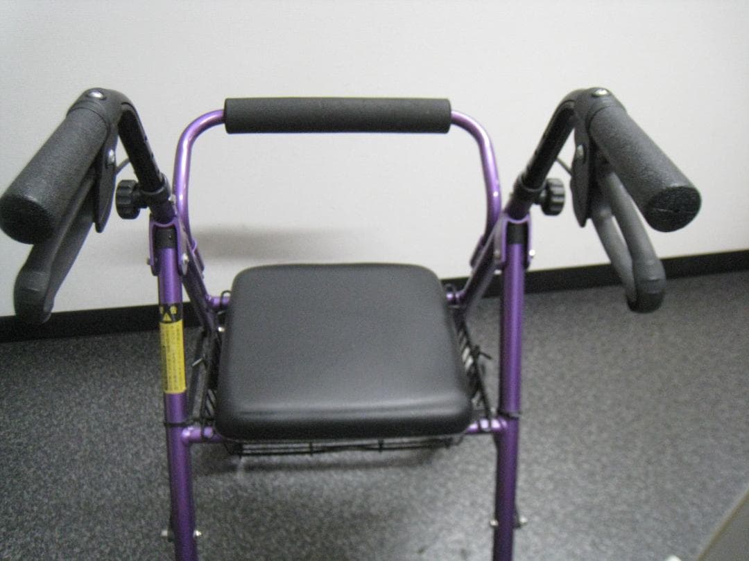竹虎ヒューマンケア ハッピーミニ 軽量 歩行器 歩行車 バスケット付き