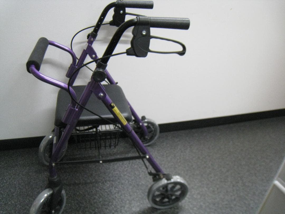 竹虎ヒューマンケア ハッピーミニ 軽量 歩行器 歩行車 バスケット付き