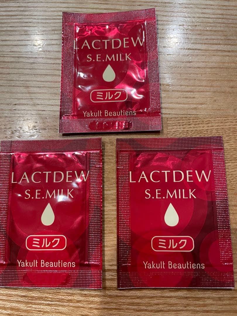【匿名配送】ラクトデュウ　とろっとローション　2本