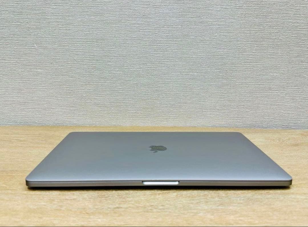 Y*O様 2025年OS] MacBook Pro ／4K／メモリ32GB