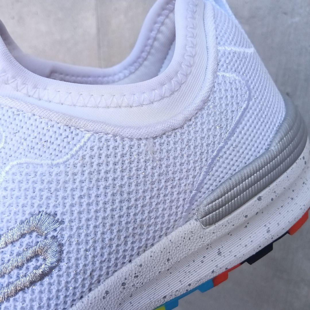 【試着程度】SKECHERS スケッチャーズ安全靴 先芯入り ラメ 24 白