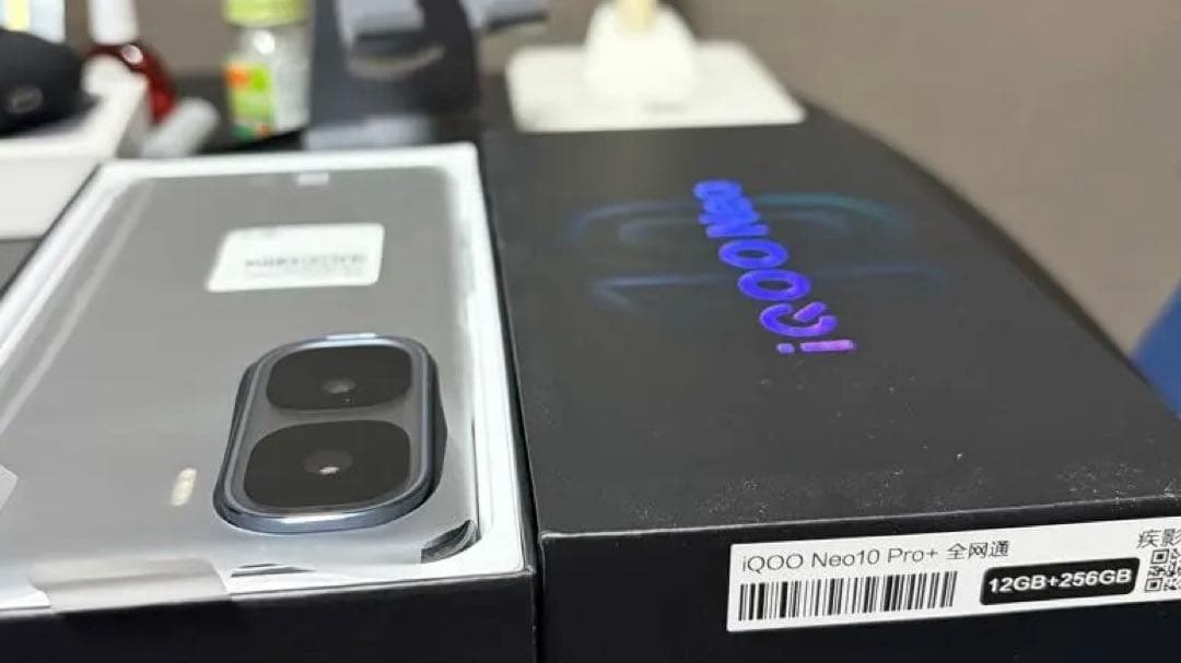 IQOO NEO 10 PRO+ SIMフリー中国版
