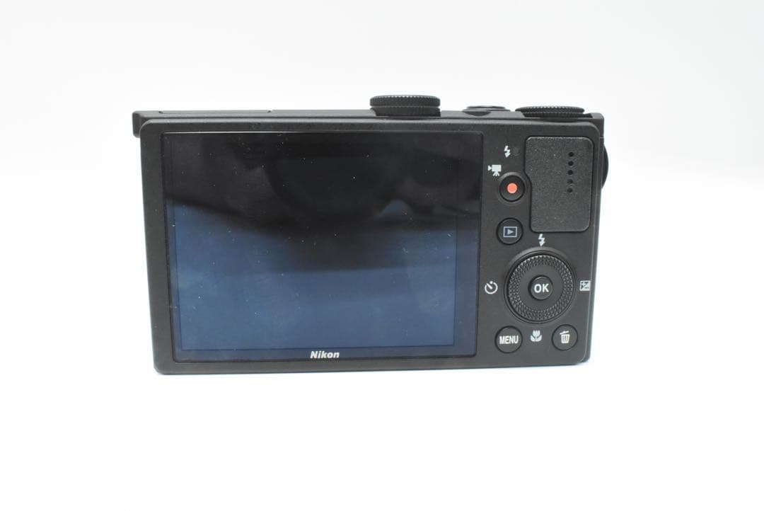 ニコン Nikon デジタルカメラ　P330