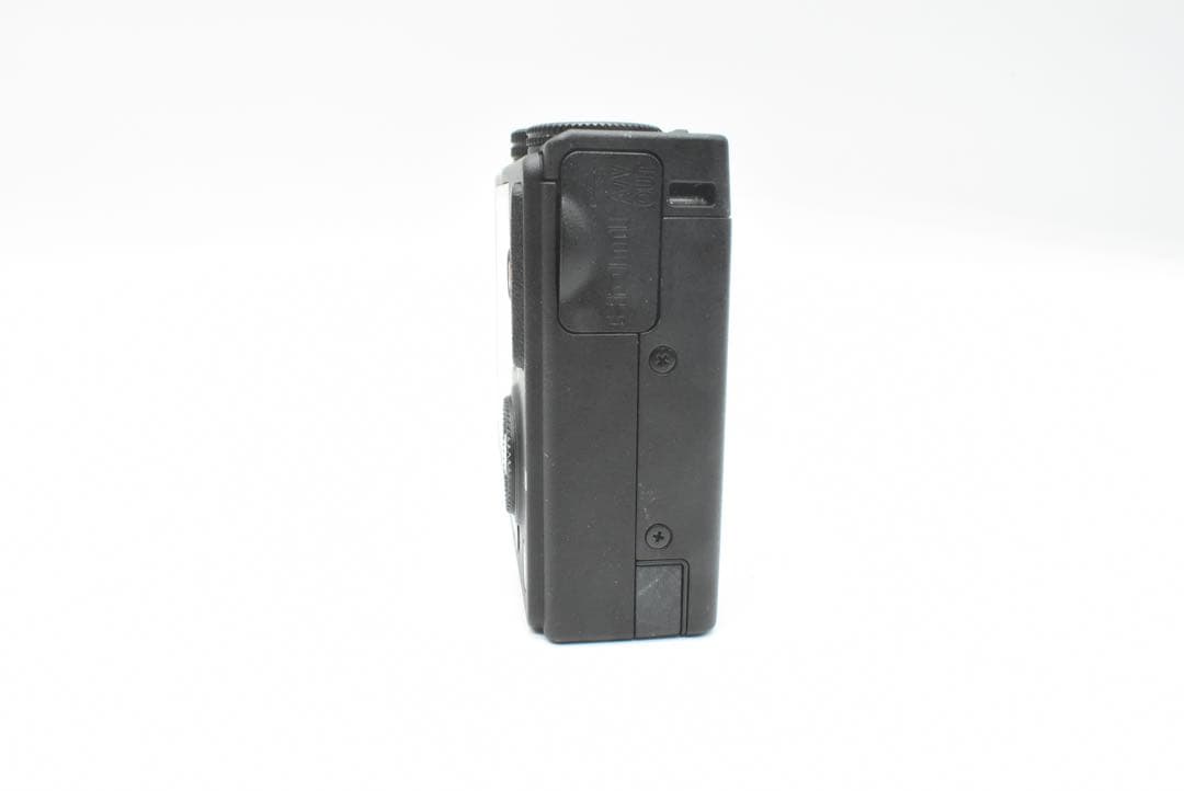 ニコン Nikon デジタルカメラ　P330