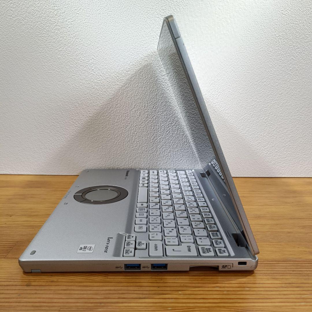 ノートPC 10世代 Corei7 SSD メモリ16GB Windows11