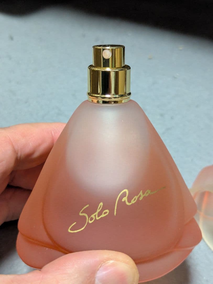 希少入手困難ルチアーノソプラーニソロローザオーデトワレ90ml