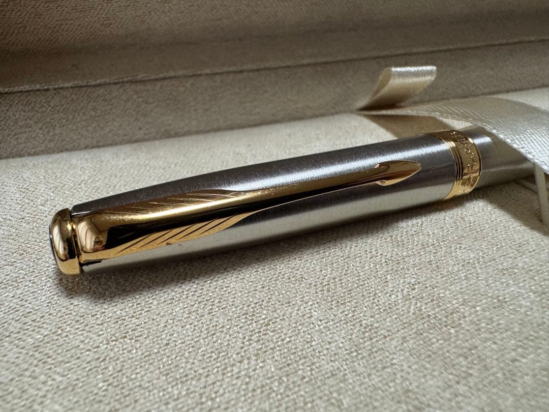 ☆新品未使用☆PARKER ボールペン シルバー×ゴールド