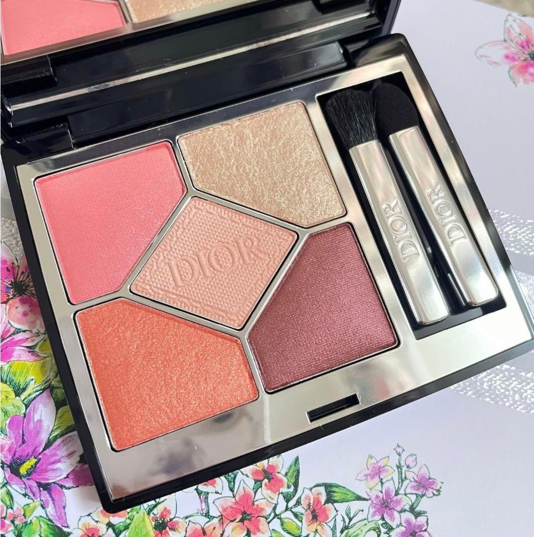 Dior アイシャドウ833