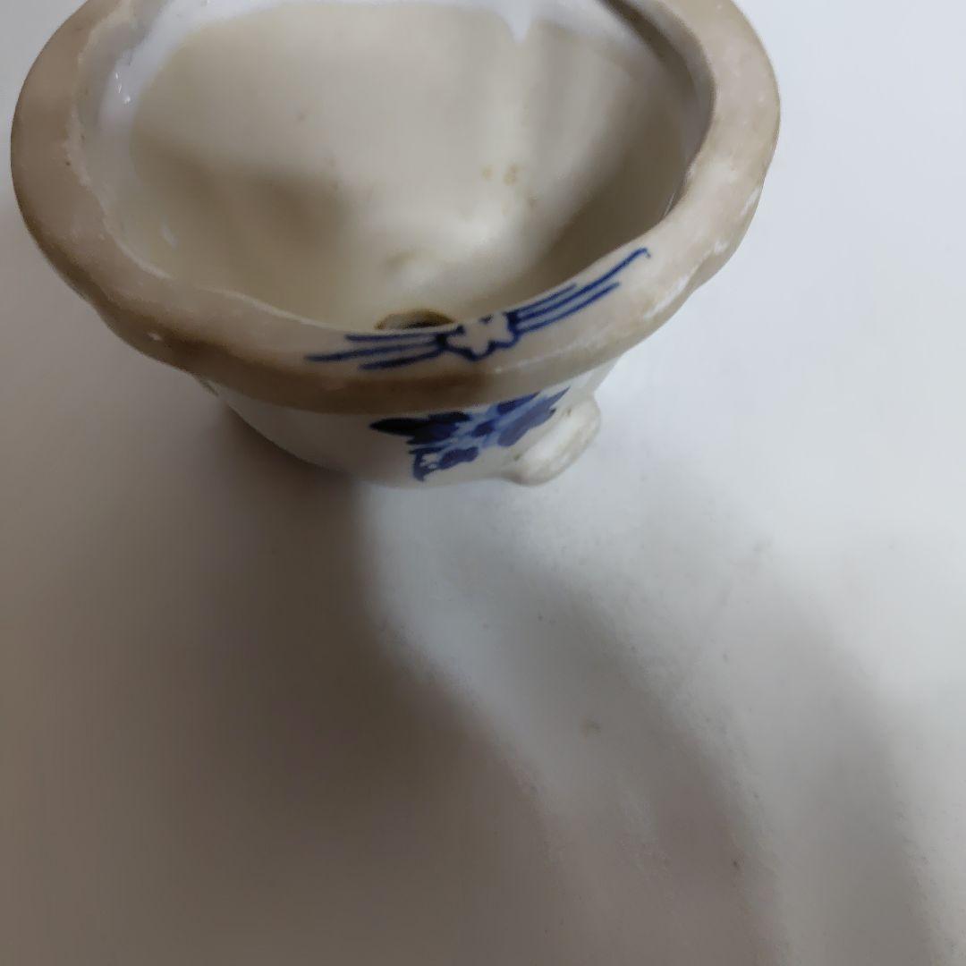 年代物、盆栽用鉢です。入手困難品です。蘭が似合います。又は、松等ご検討下さい。
