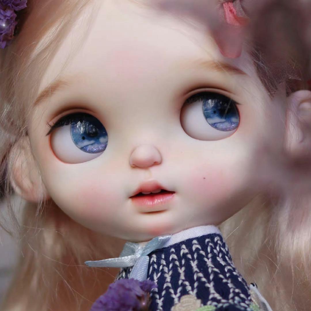 作家様カスタムブライス かわいい 幼い 人形 スミレ キラキラ
