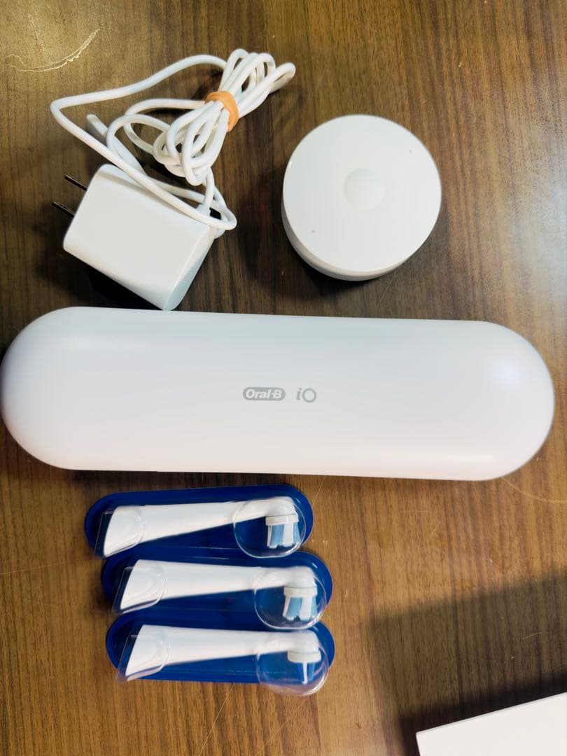 定価6万★使用一度★極美品】ブラウン 電動歯ブラシ オーラルB iO10ホワイト