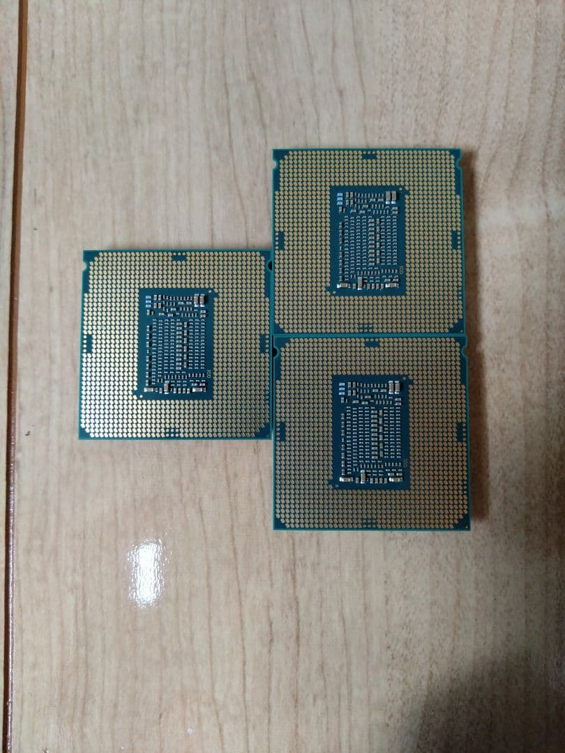 動作確認済み Intel Core i7-8700 CPU 3個