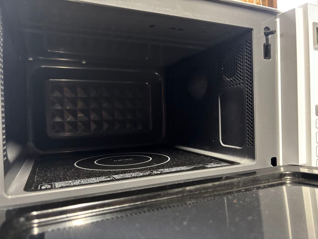 東芝 電子レンジ 50/60Hz ER-SS17A(W) 2020年製