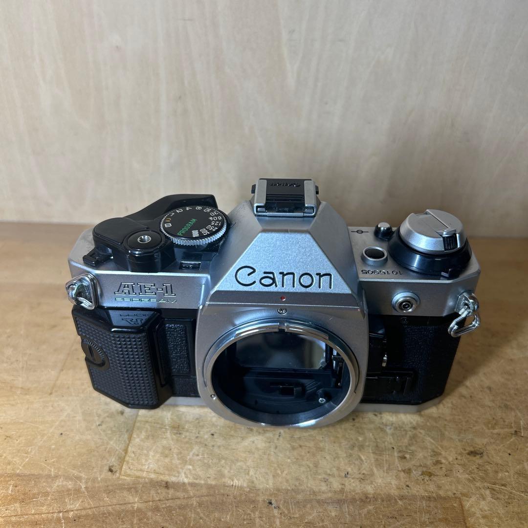 Canon AE-1 P シルバーボディー鳴きなし　完動美品