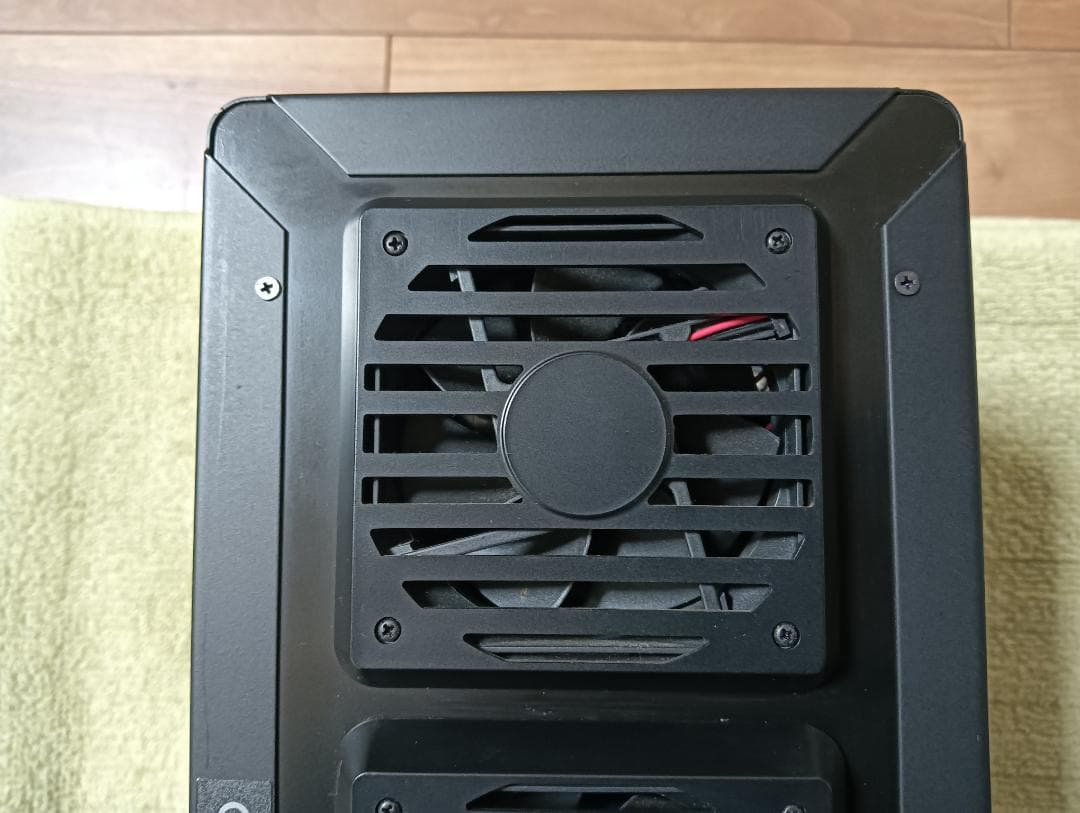 ★ロジテック　HDD ケース 3.5インチ ガチャベイ LHR-8BNHEU3★