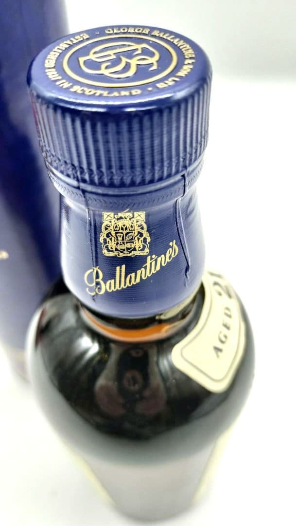 貴重バランタイン 21年 （ＯＬＤボトル） 43度　700ml 専用箱付き