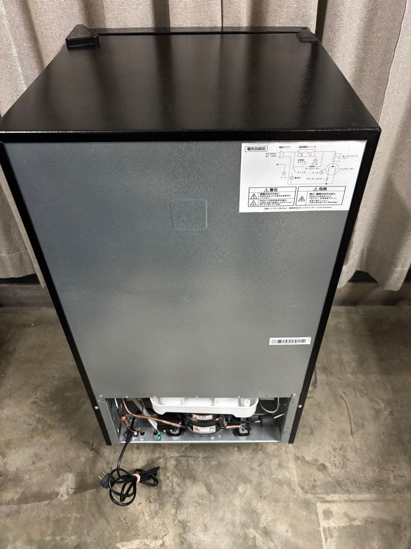 【2024年製‼️】アイリスオーヤマ冷蔵庫 87L PRC-B092D-B
