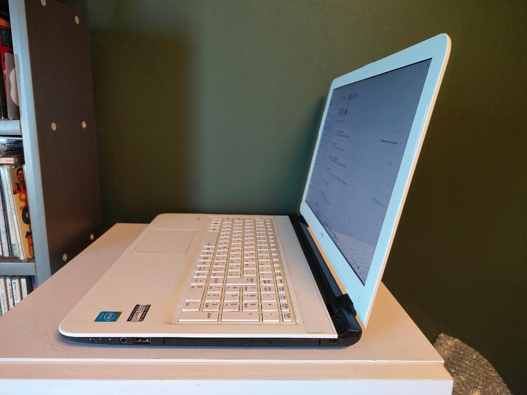 Windowsノート本体 NEC Lavie PC-LE150T1W Windows11 MSOffice