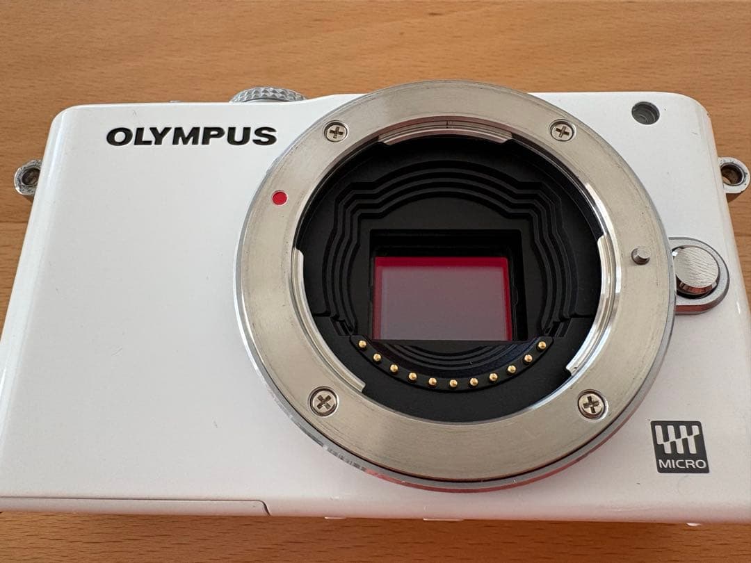 olympus pen e-pl3 単焦点レンズ付