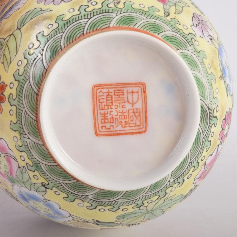 中国　景徳鎮製　薄胎　粉彩　龍花草文碗　煎茶碗　V　8503
