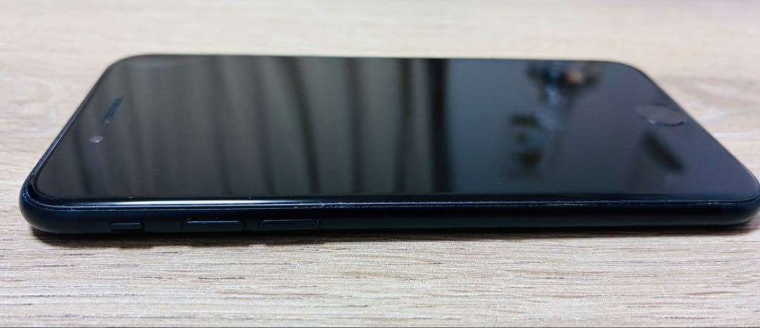 iPhone SE (第3世代) 64GB　SIMフリー　バッテリー交換済み