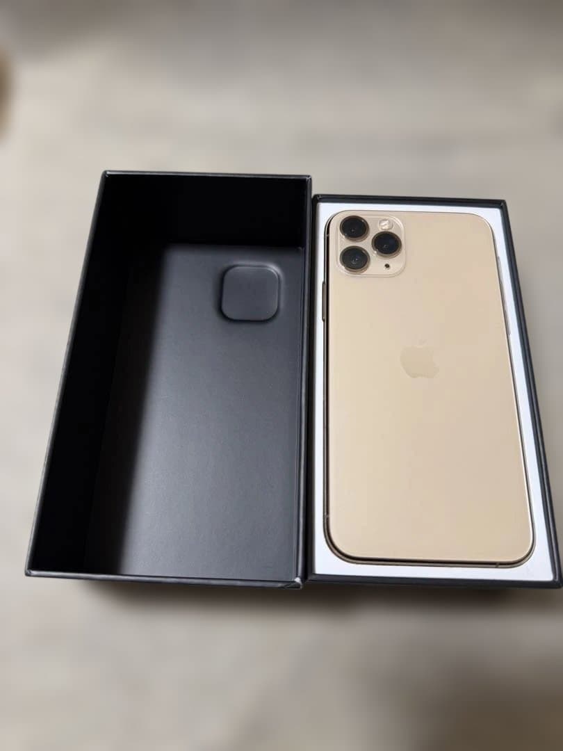 スマートフォン本体 iPhone11pro 256GB