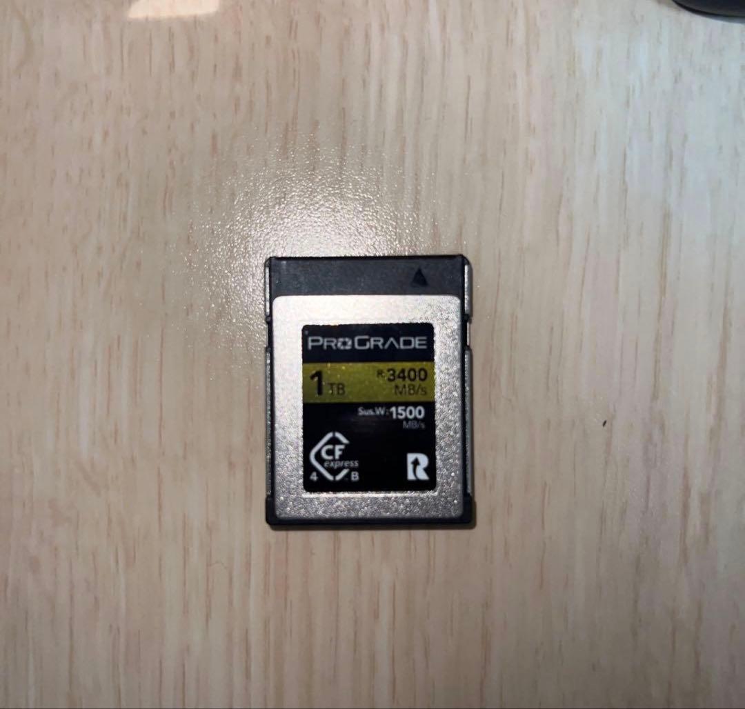 NikonZR本体➕各種アクセサリー　総額48万以上