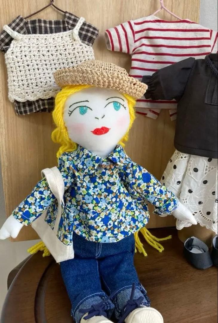 大人着せ替布人形　金髪のLO LO風　コーディネート色々一式セット　ハンドメイド