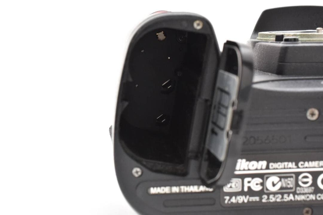 ★6.1メガピクセルAPS-CサイズCCD搭載★ Nikon ニコン D70s
