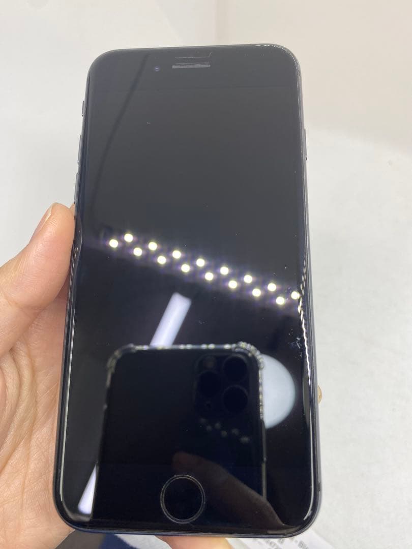 iPhone 8 64GB SIMフリー 47253