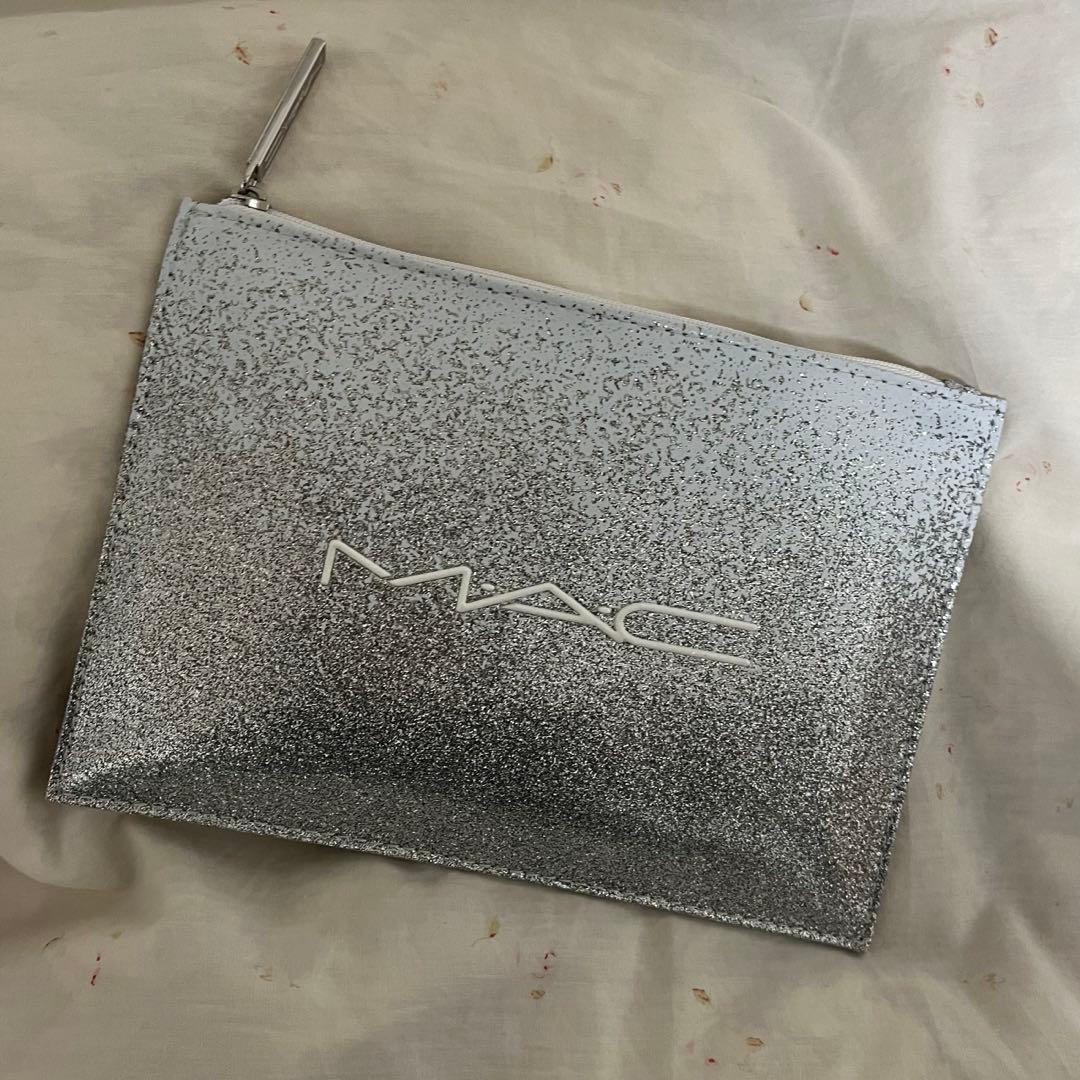MAC メイクブラシセット シルバーポーチ付き ブラシオブスノーエッセンシャル