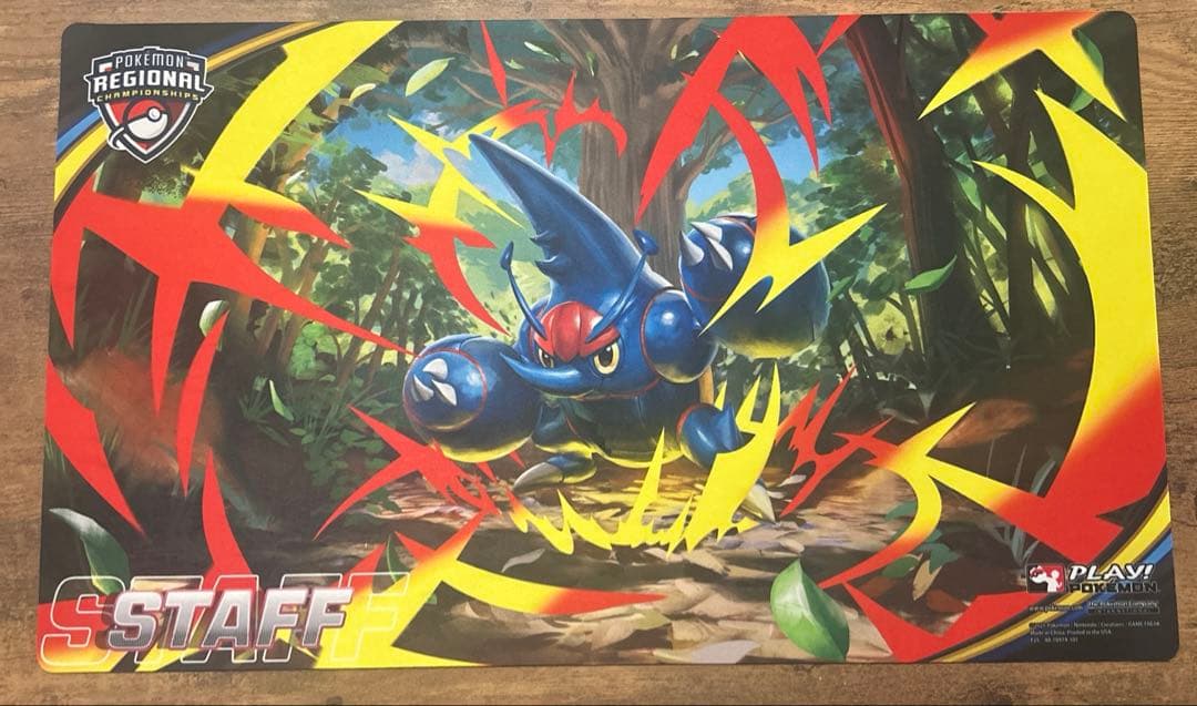 メガヘラクロス　ポケモンカード　リージョナル　プレイマット　STAFF
