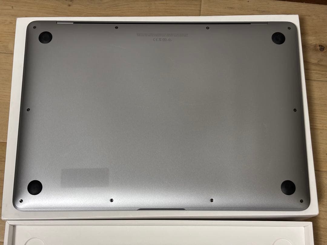 MacBook Air 13インチ　M1 256GB 8GB 2020