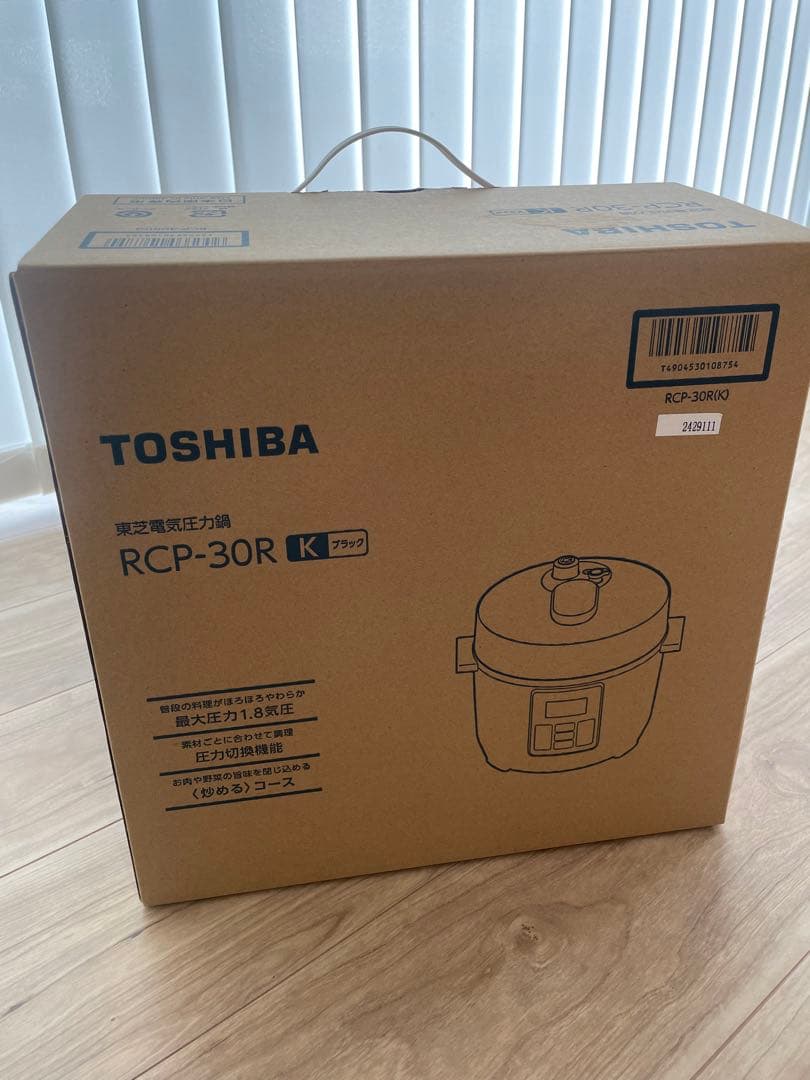 新品・未使用　TOSHIBA 電気圧力鍋 1.8L RCP-30R