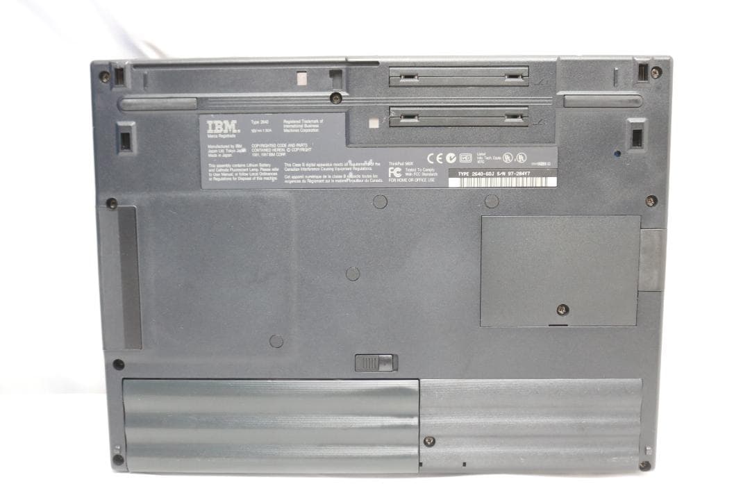 IBM ThinkPad 560X WIN98　稼働品
