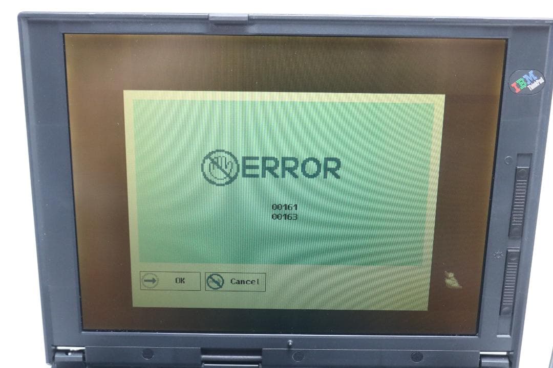 IBM ThinkPad 560X WIN98　稼働品