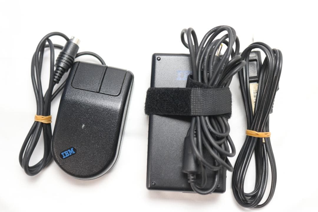 IBM ThinkPad 560X WIN98　稼働品