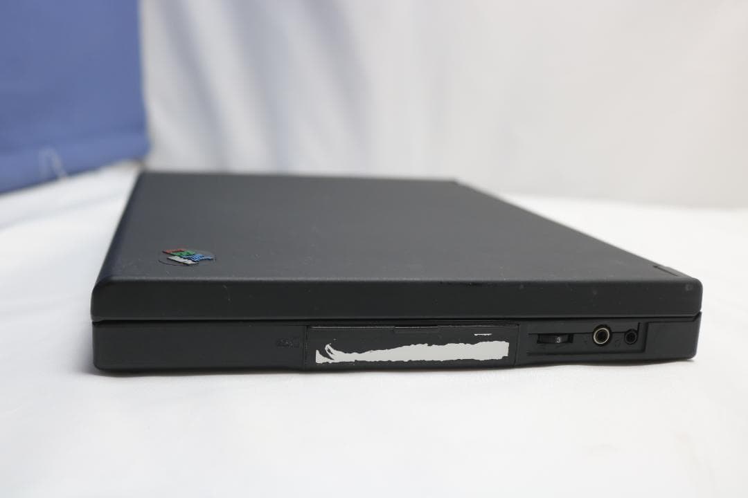 IBM ThinkPad 560X WIN98　稼働品